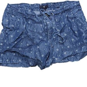 new GAP light weight shorts